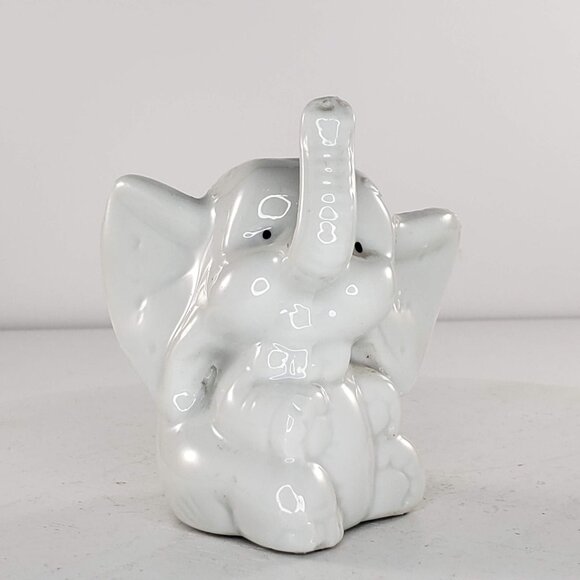 Vintage Elephant White Wearing Bow Figurine - Picture 3 of 8